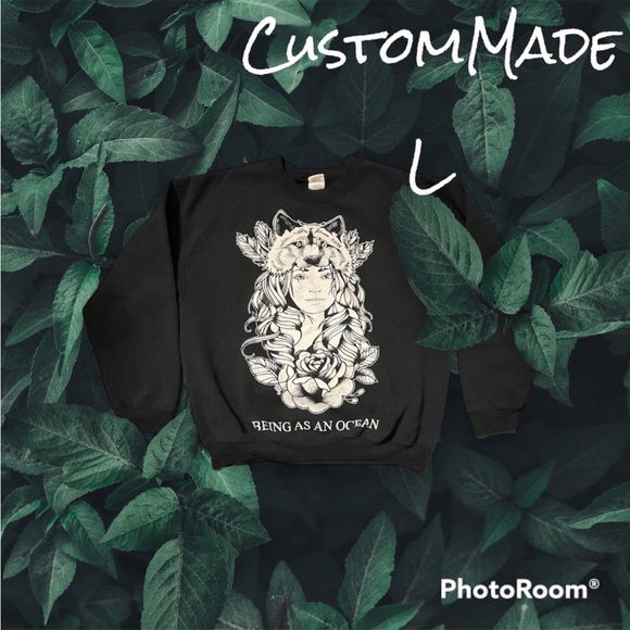 Bundle of Large Sweaters - Picture 3 of 8